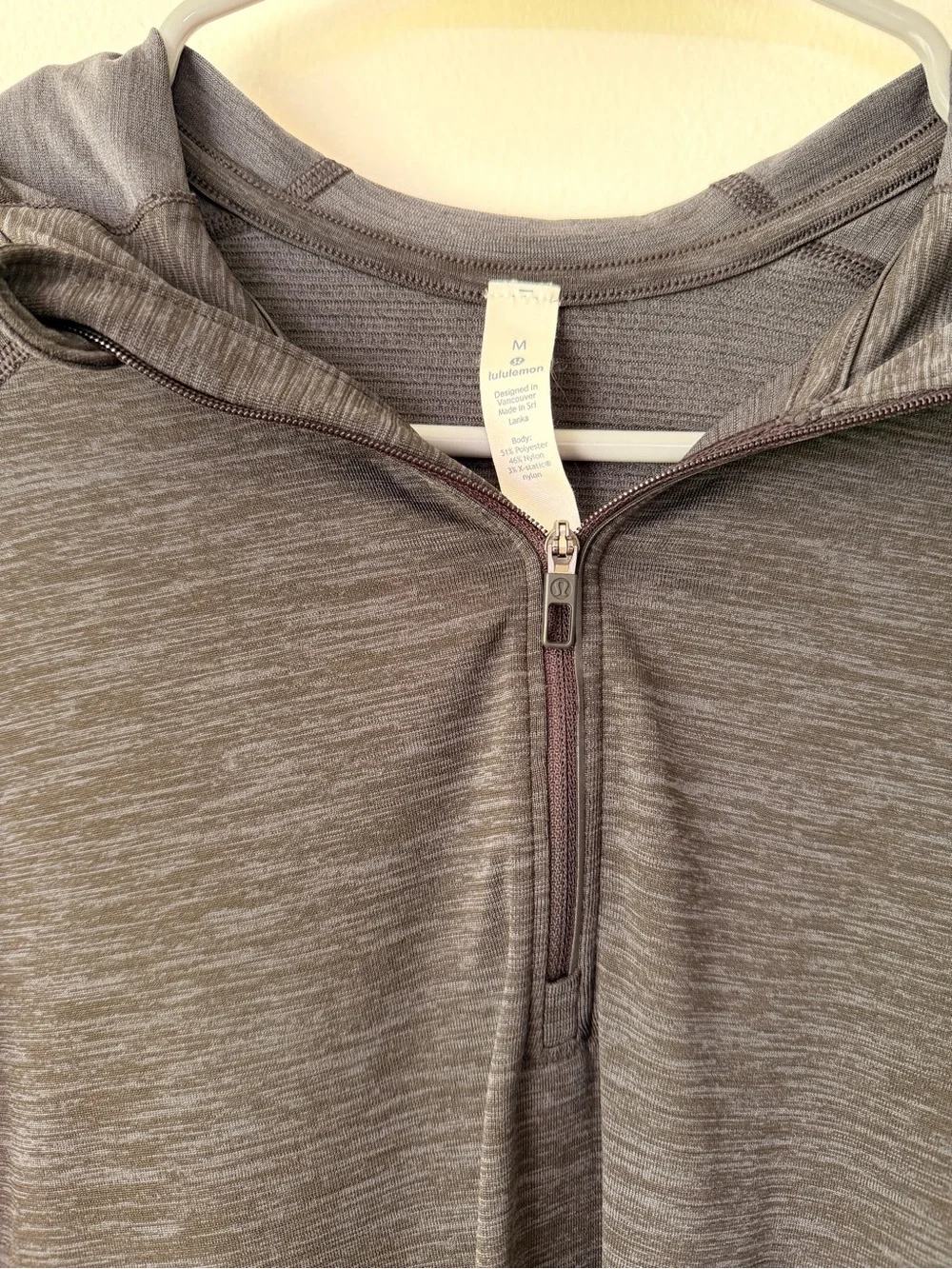 lululemon athletica Men's Sz M Full-Zip Hooded Sweater - Charcoal